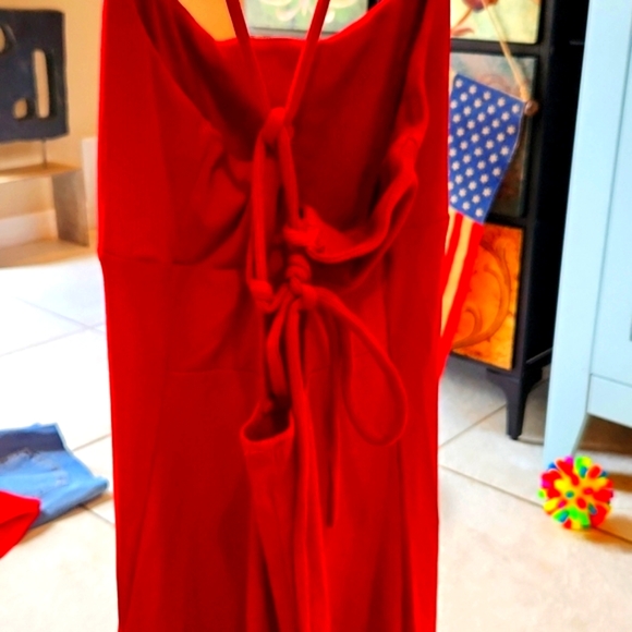 Cute Halara dress - Picture 2 of 4